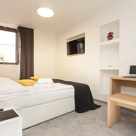 Castrum Bed and breakfast